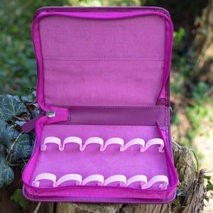 Pinke Taschenapotheke Fläschchen